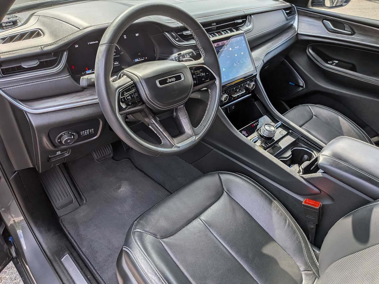 2023 Jeep Grand Cherokee Overland