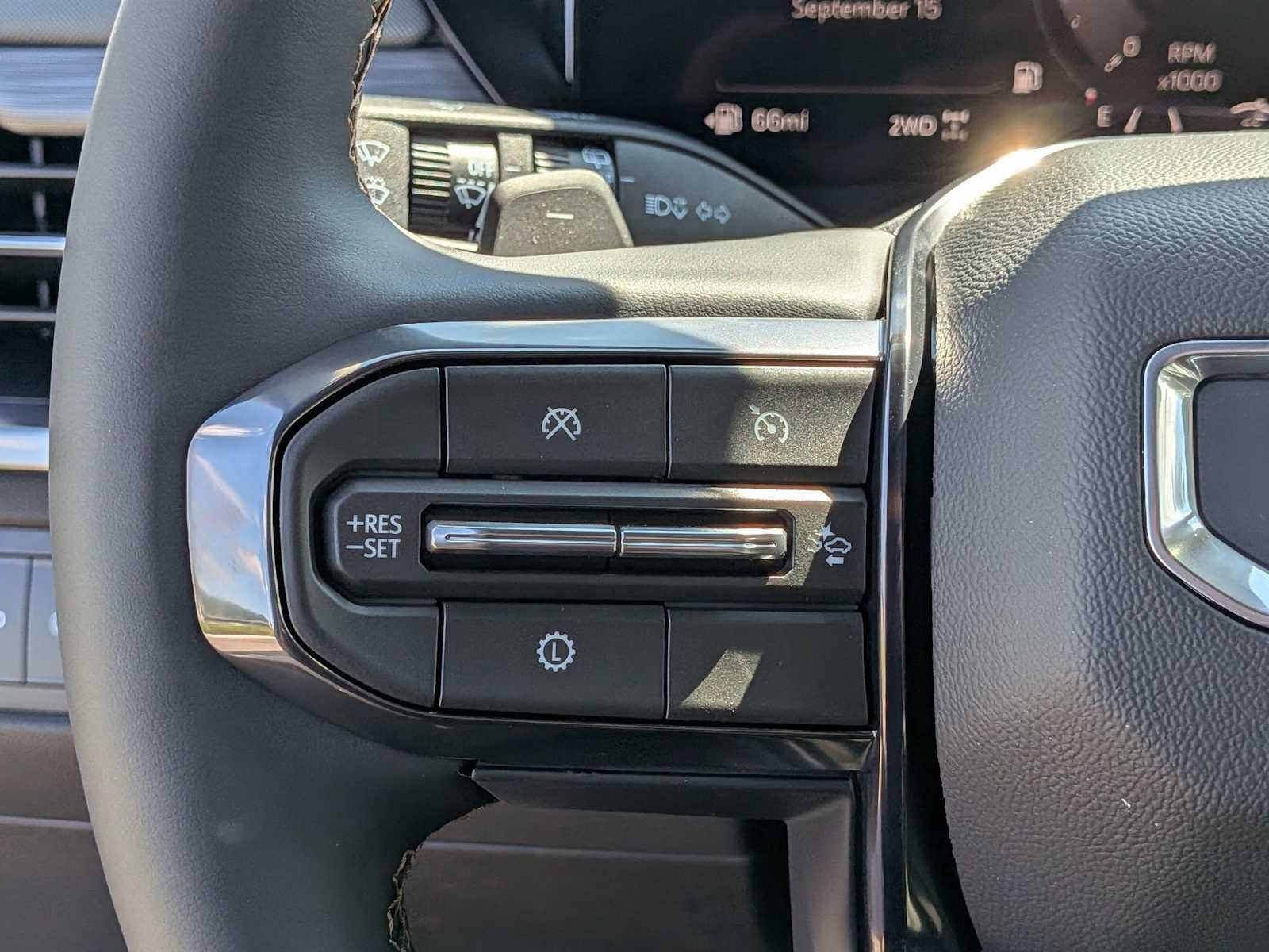 2027 GMC Acadia AWD AT4