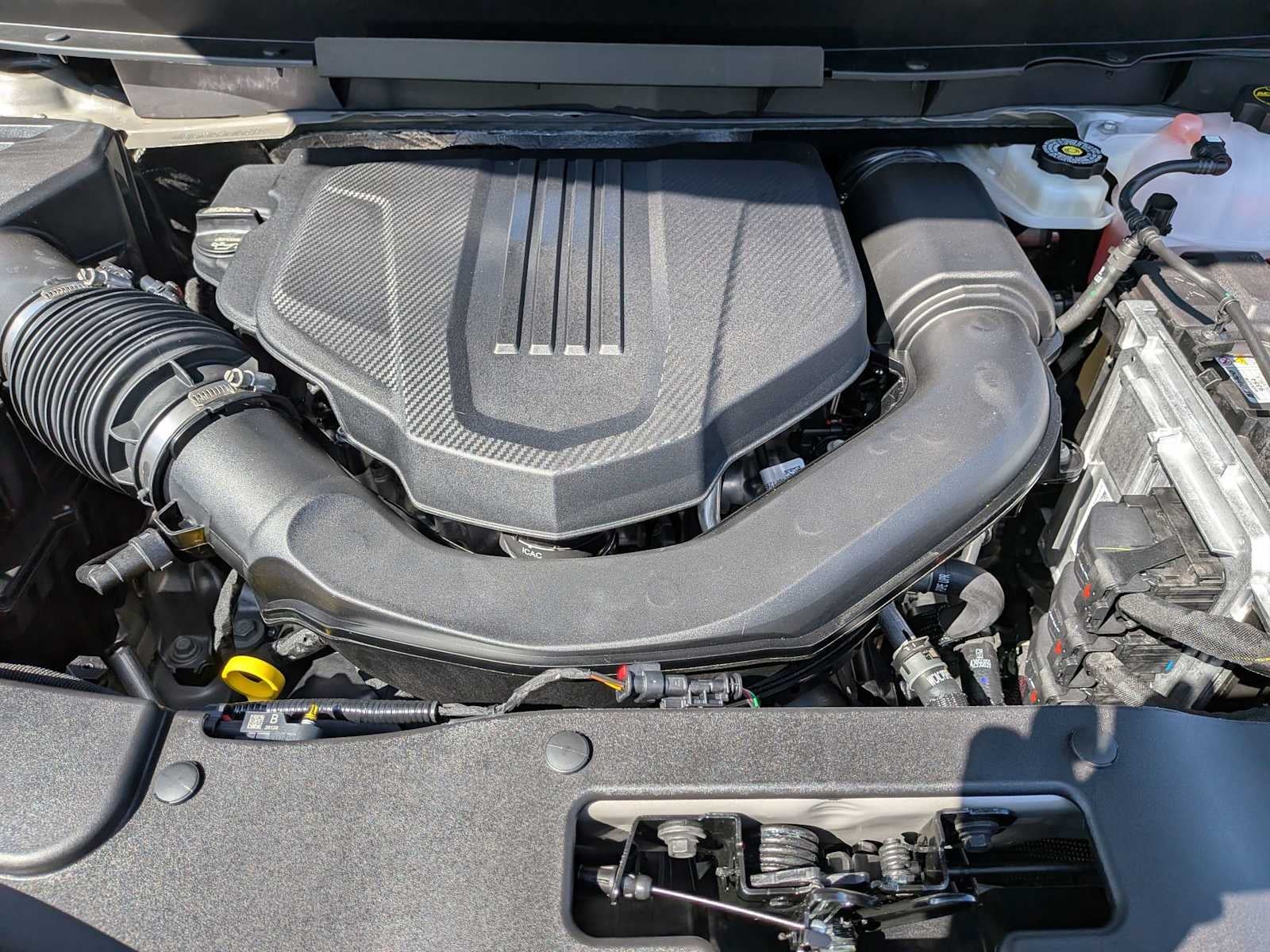2027 GMC Acadia AWD AT4