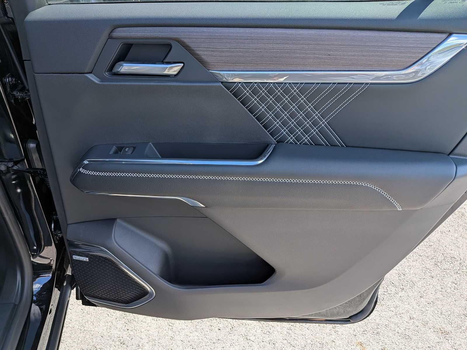 2027 GMC Acadia AWD Denali