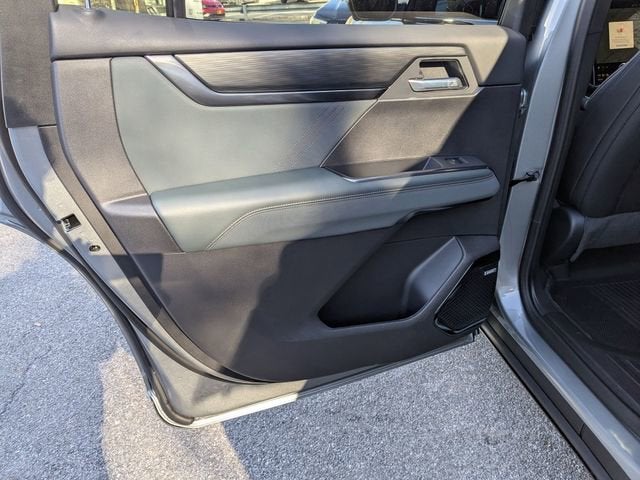 2026 GMC Acadia AWD AT4