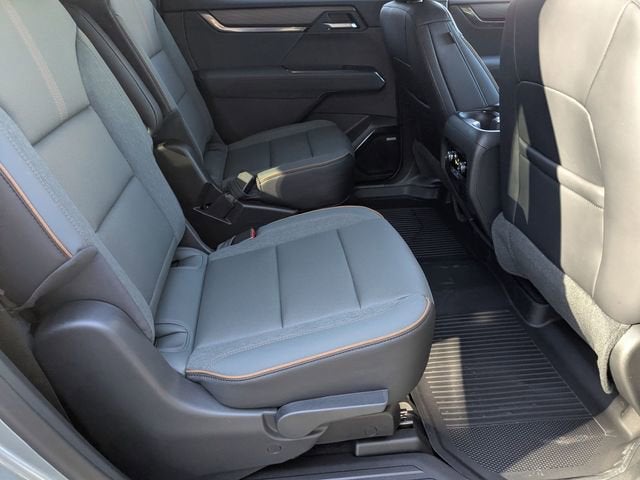 2026 GMC Acadia AWD AT4