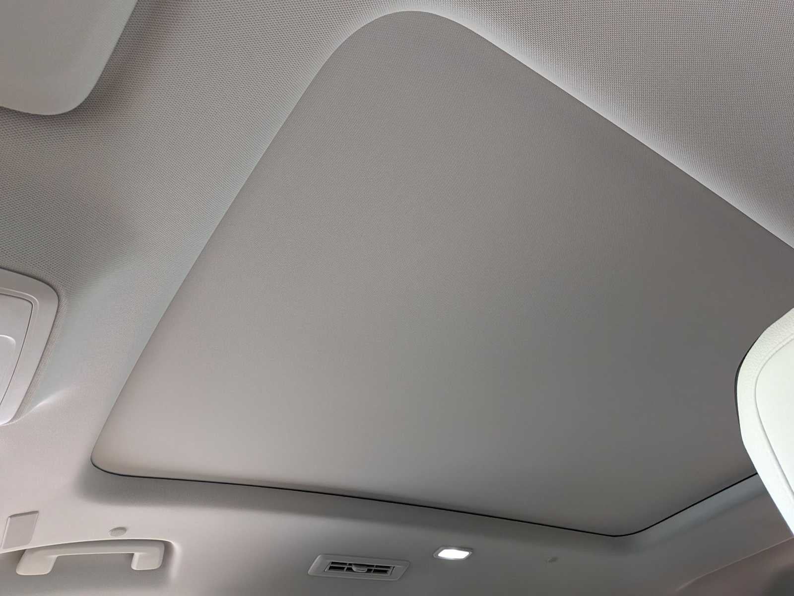 2026 GMC Acadia Denali - Photo 26