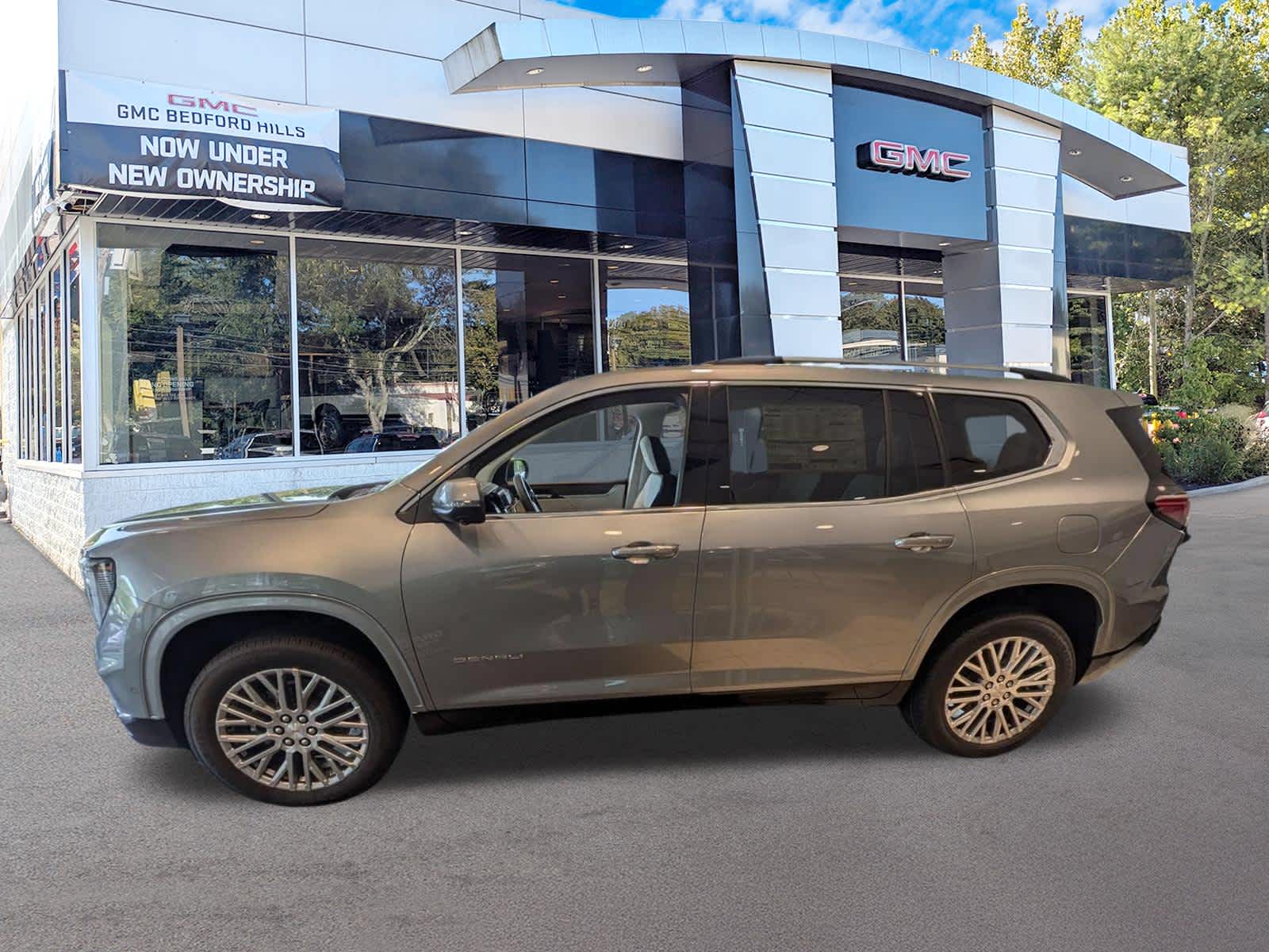 2026 GMC Acadia Denali - Photo 6