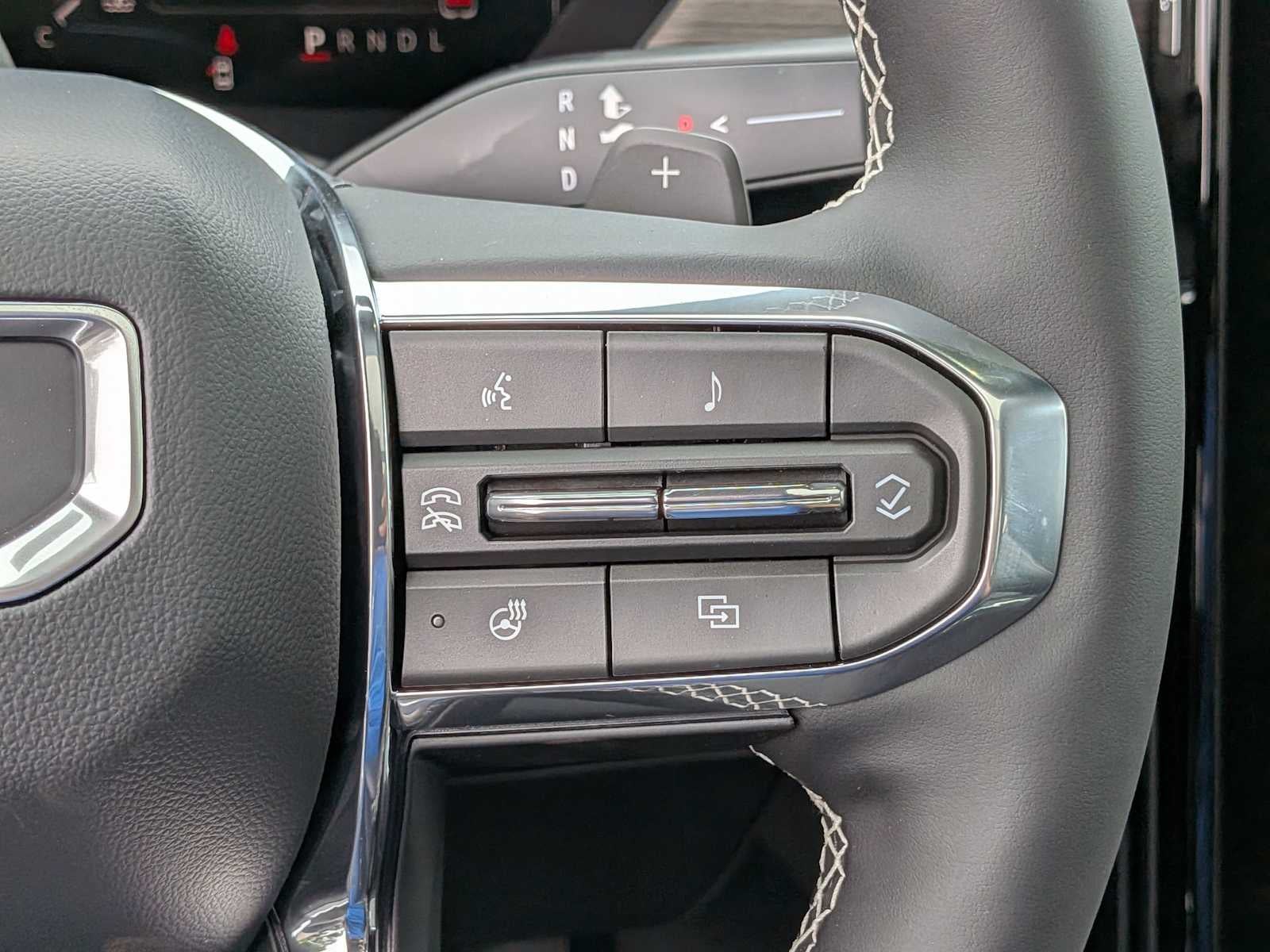 2026 GMC Acadia AWD Denali
