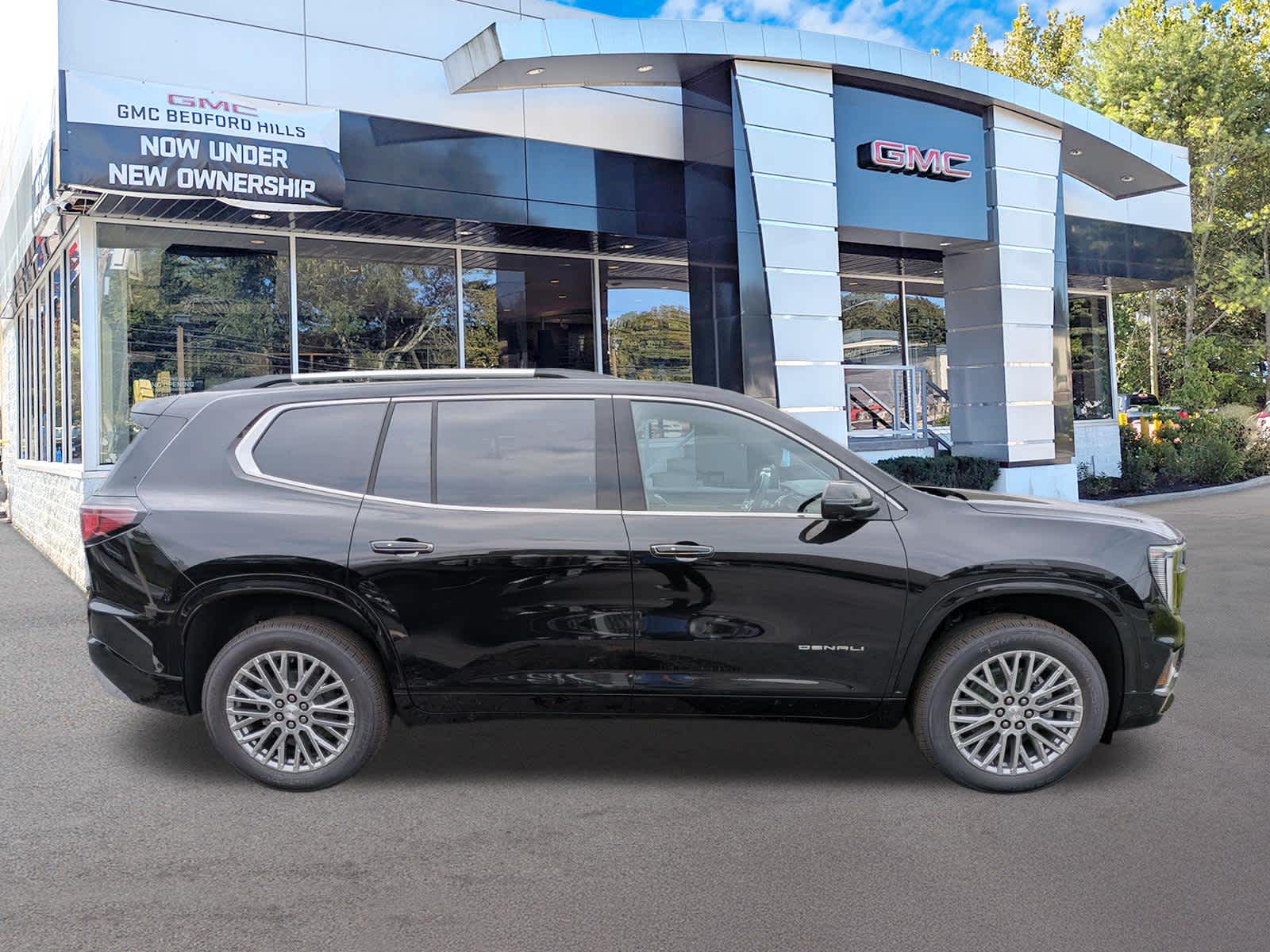 2026 GMC Acadia AWD Denali