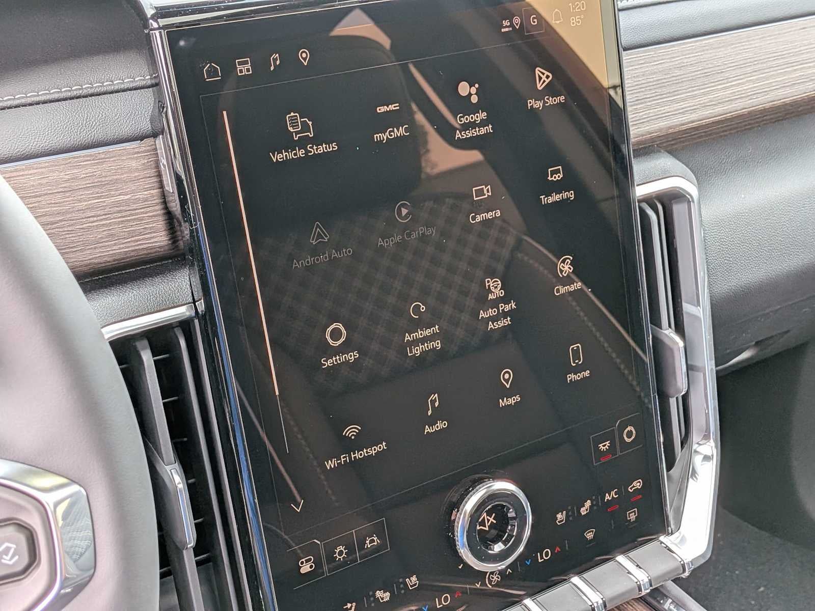 2026 GMC Acadia AWD Denali