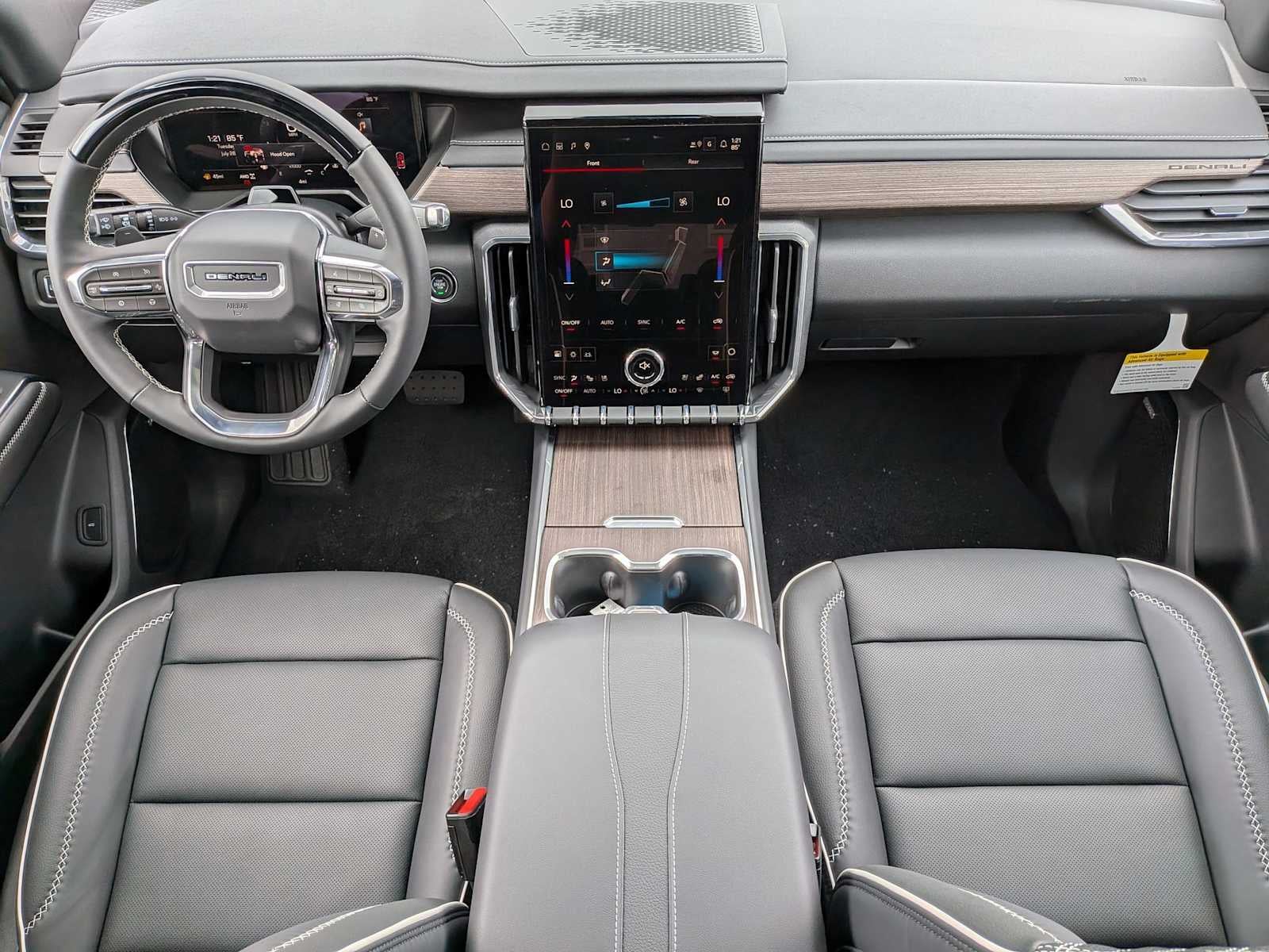 2026 GMC Acadia AWD Denali