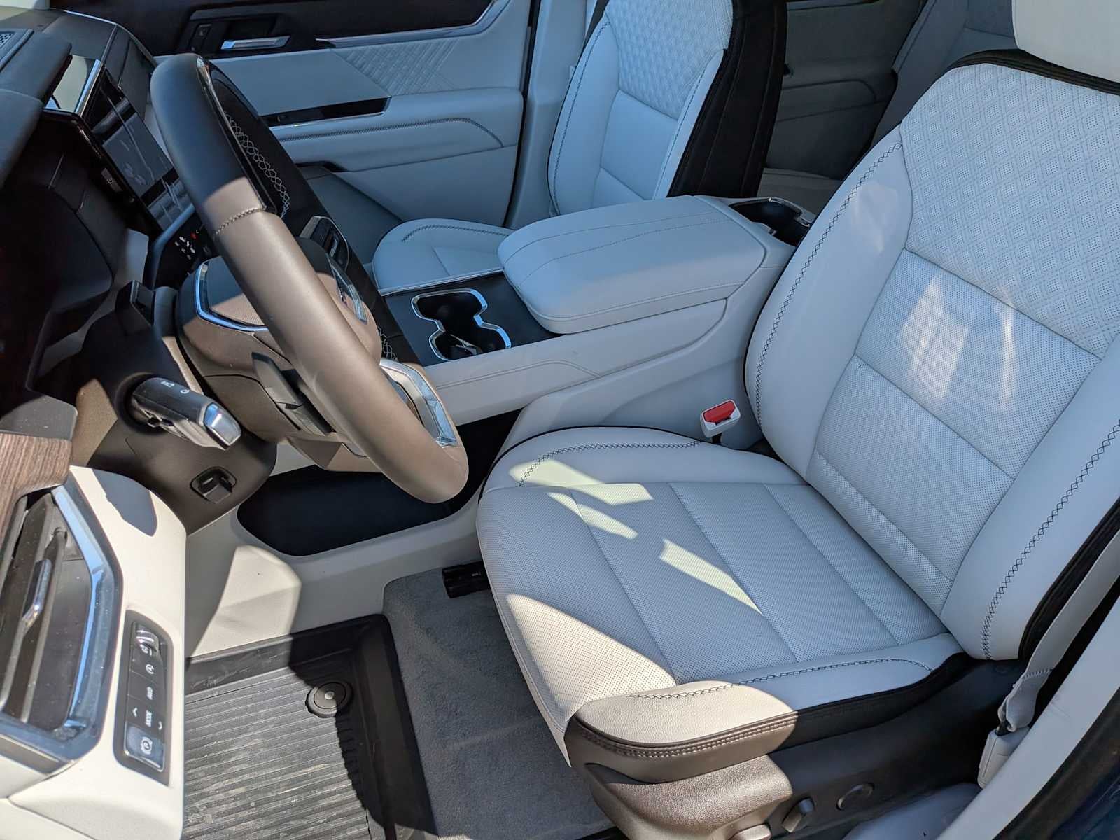 2026 GMC Acadia AWD Denali