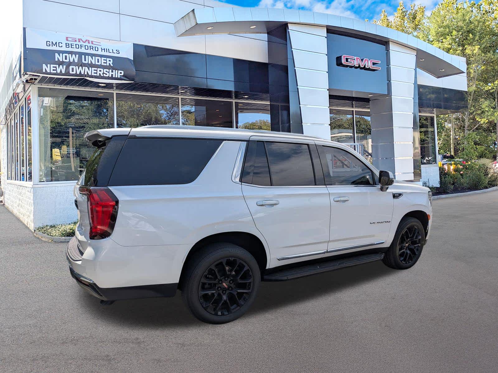2022 GMC Yukon SLT
