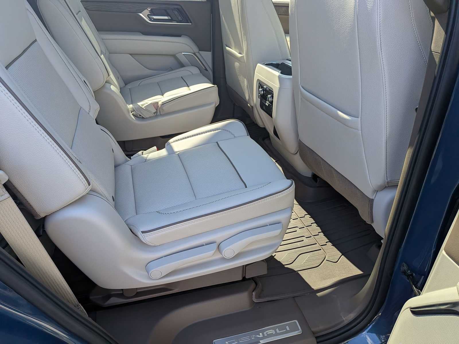 2026 GMC Yukon Denali Denali