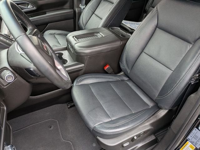 2023 GMC Yukon XL SLE