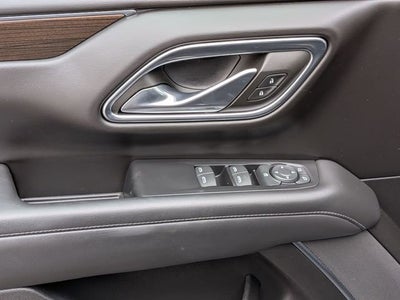 2023 GMC Yukon XL SLE