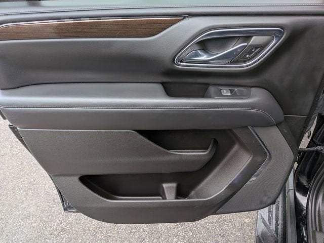 2023 GMC Yukon XL SLE