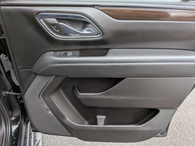 2023 GMC Yukon XL SLE