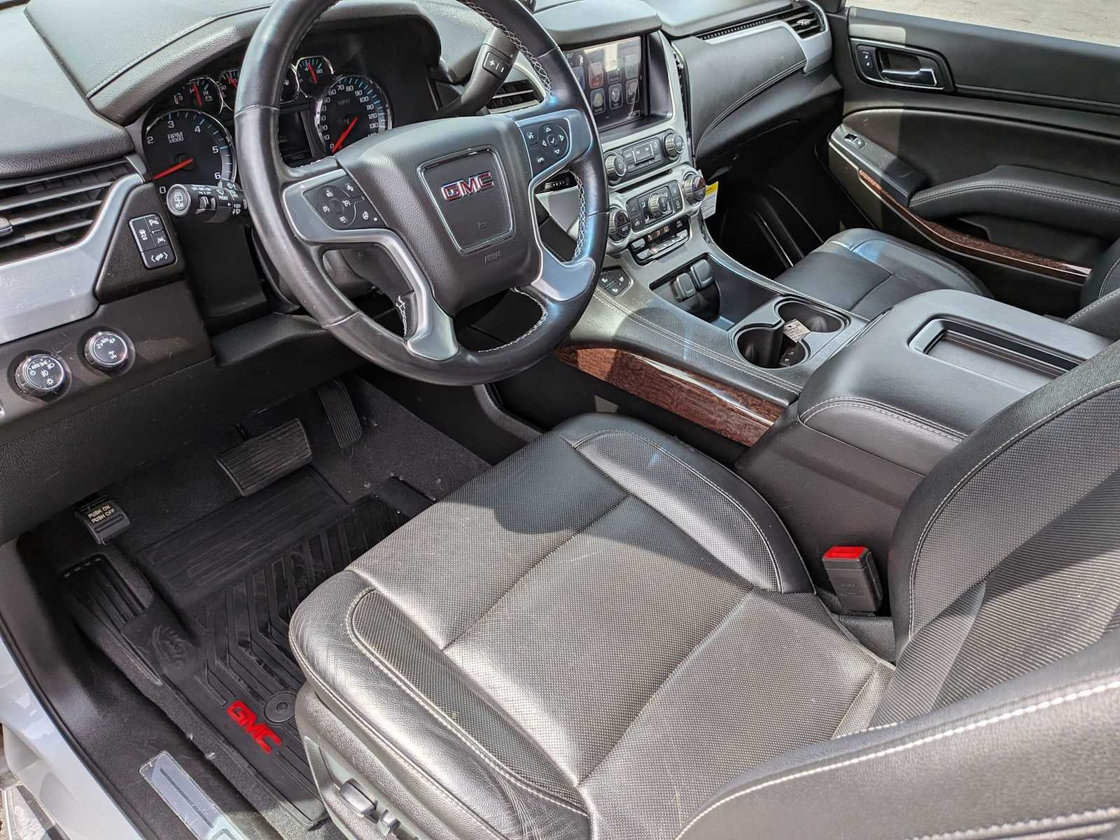 2019 GMC Yukon XL SLT