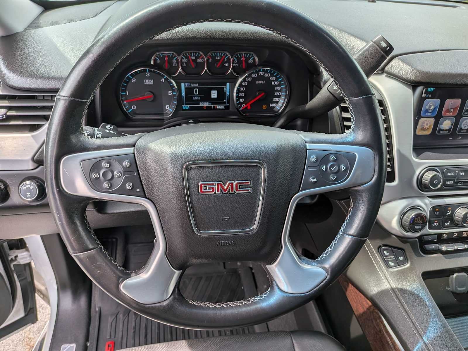 2019 GMC Yukon XL SLT
