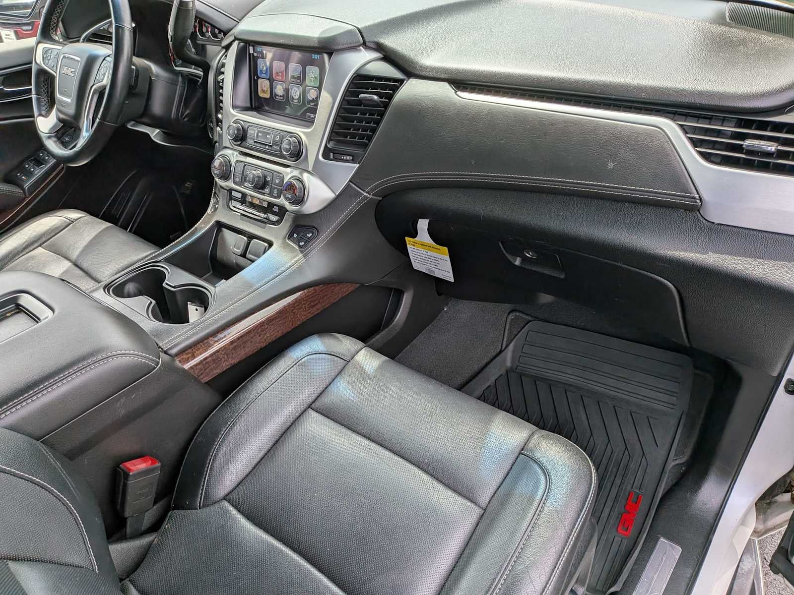 2019 GMC Yukon XL SLT