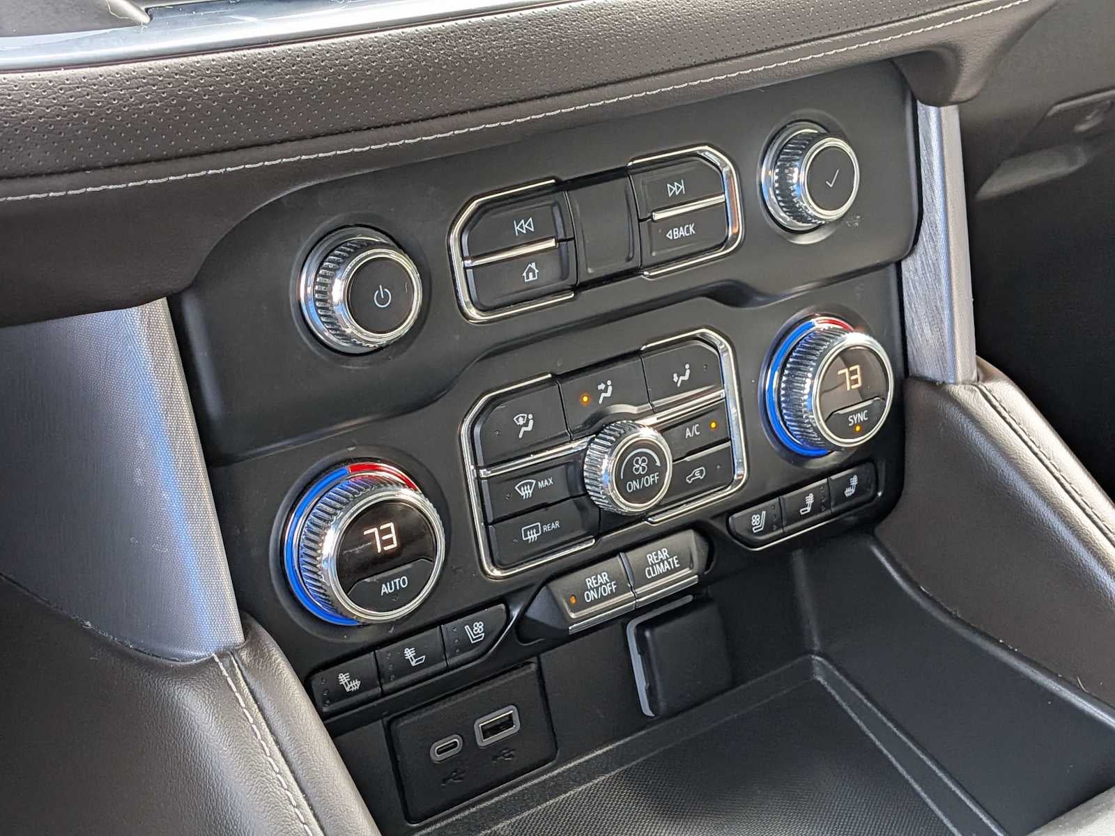2023 GMC Yukon XL SLT