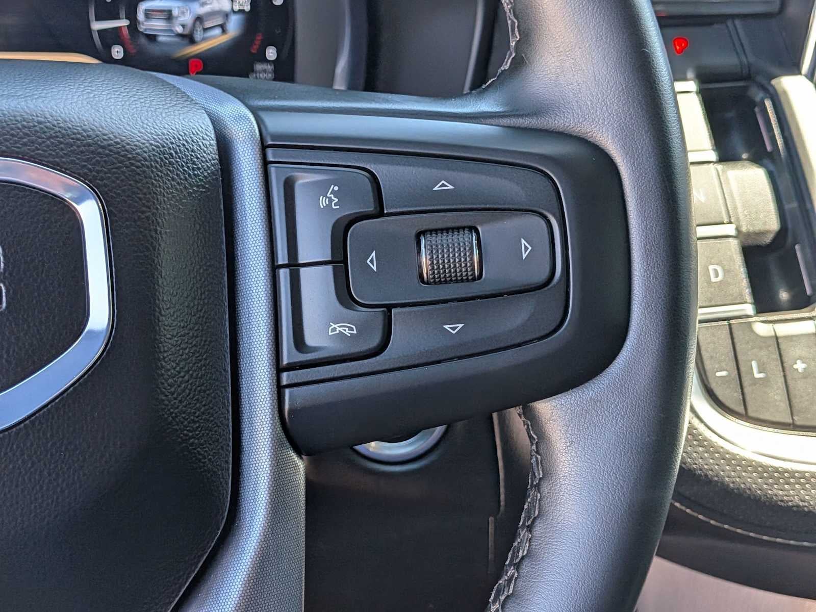 2024 GMC Yukon XL SLT