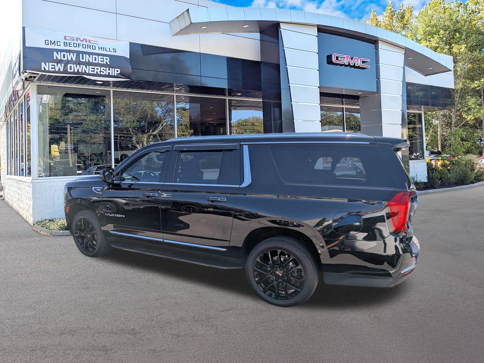 2024 GMC Yukon XL SLT