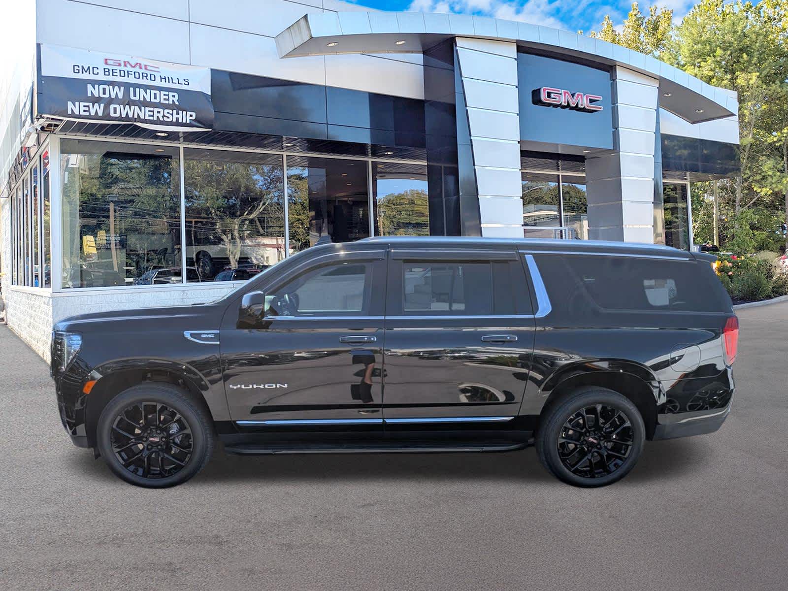 2024 GMC Yukon XL SLT