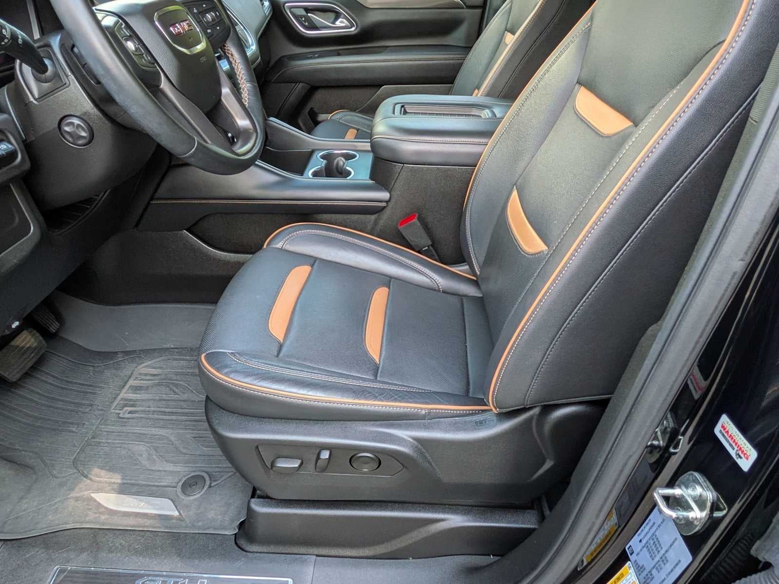 2023 GMC Yukon XL AT4