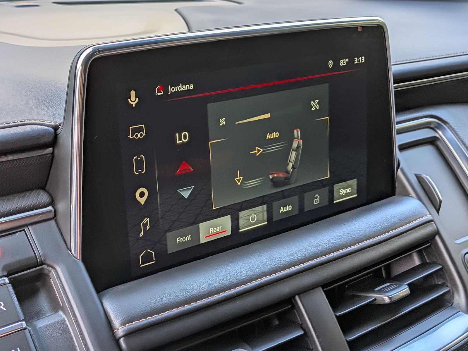 2023 GMC Yukon XL AT4