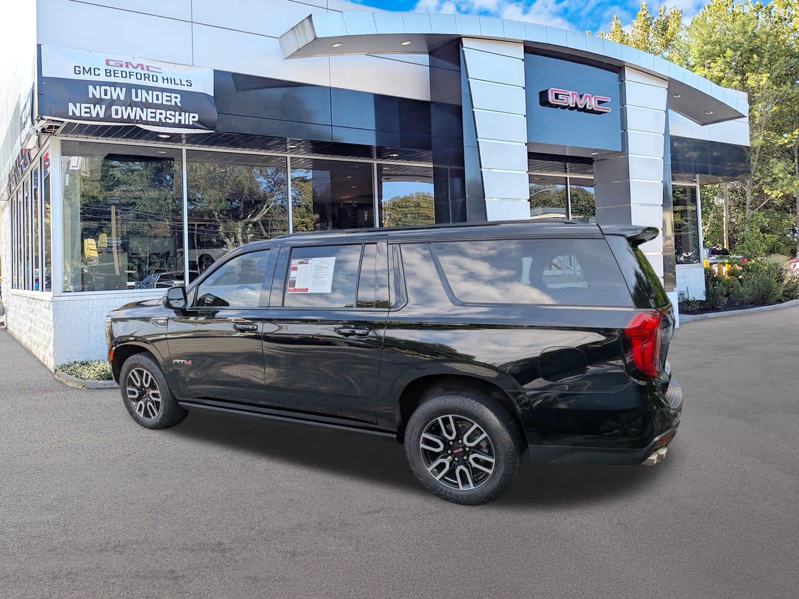 2023 GMC Yukon XL AT4