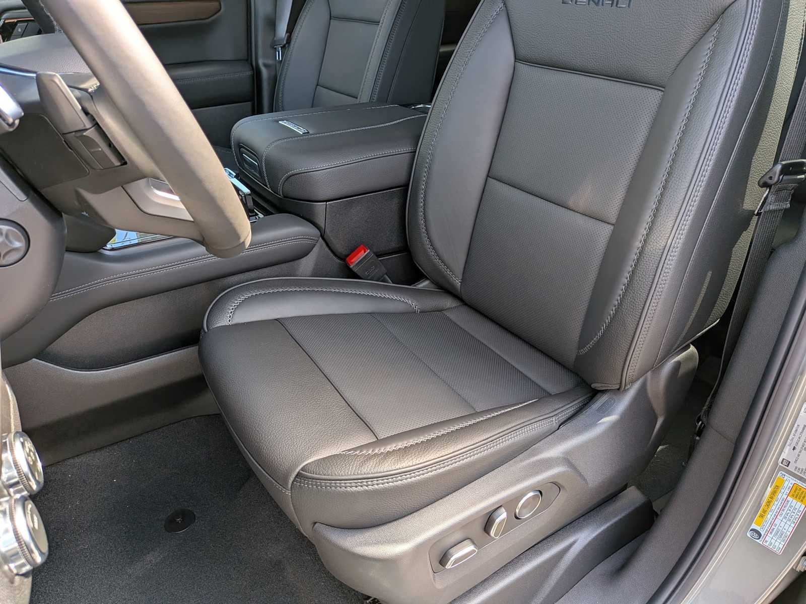 2026 GMC Yukon XL Denali Denali