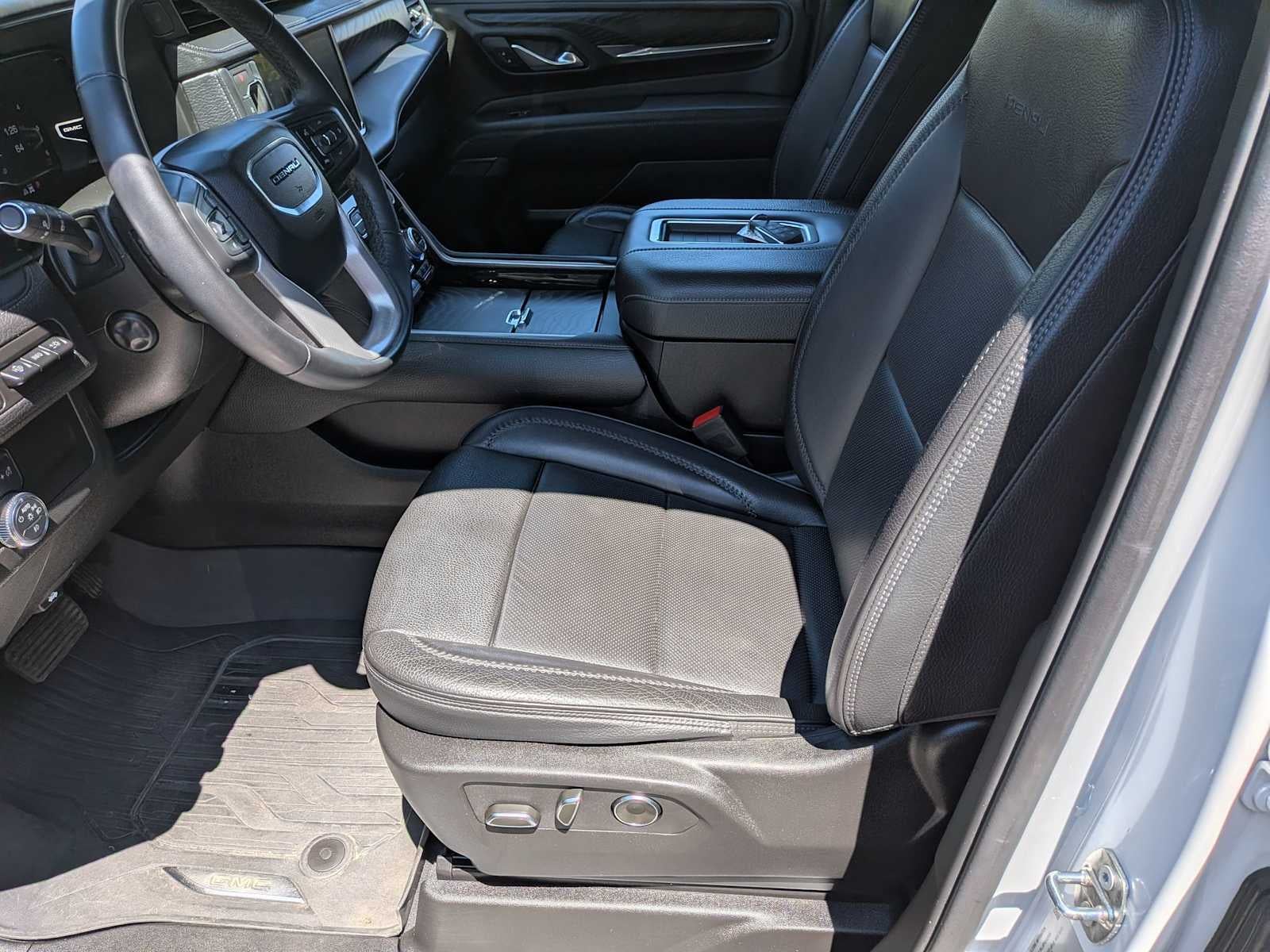 2023 GMC Yukon Denali Denali