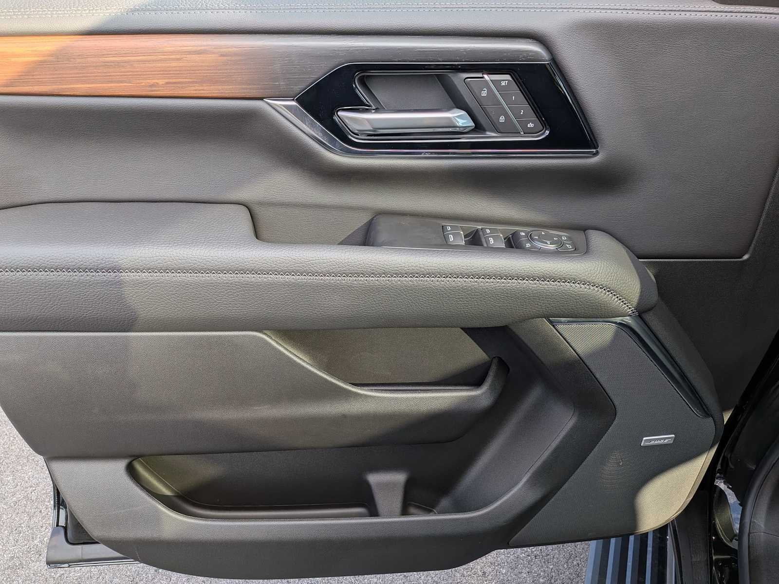 2027 GMC Yukon XL Denali - Photo 13