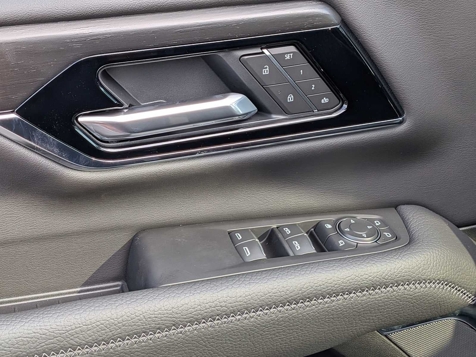 2027 GMC Yukon XL Denali Denali