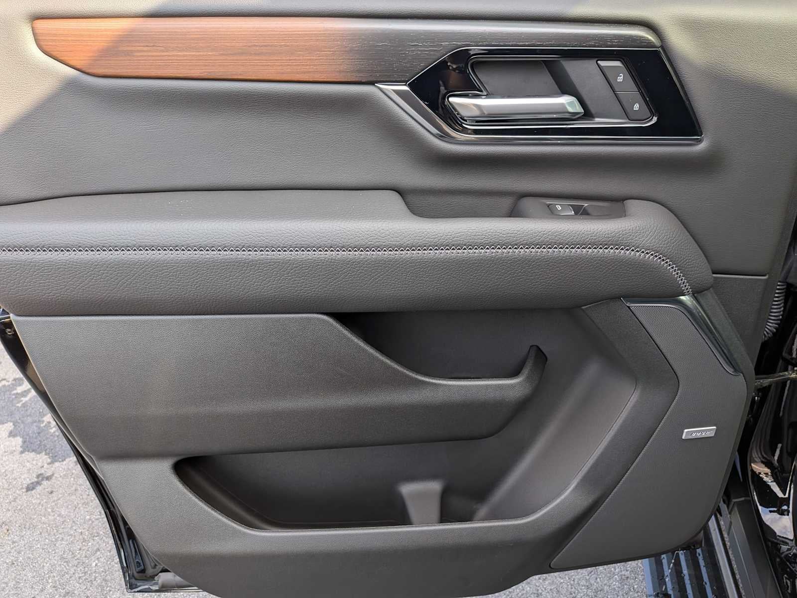 2027 GMC Yukon XL Denali - Photo 28