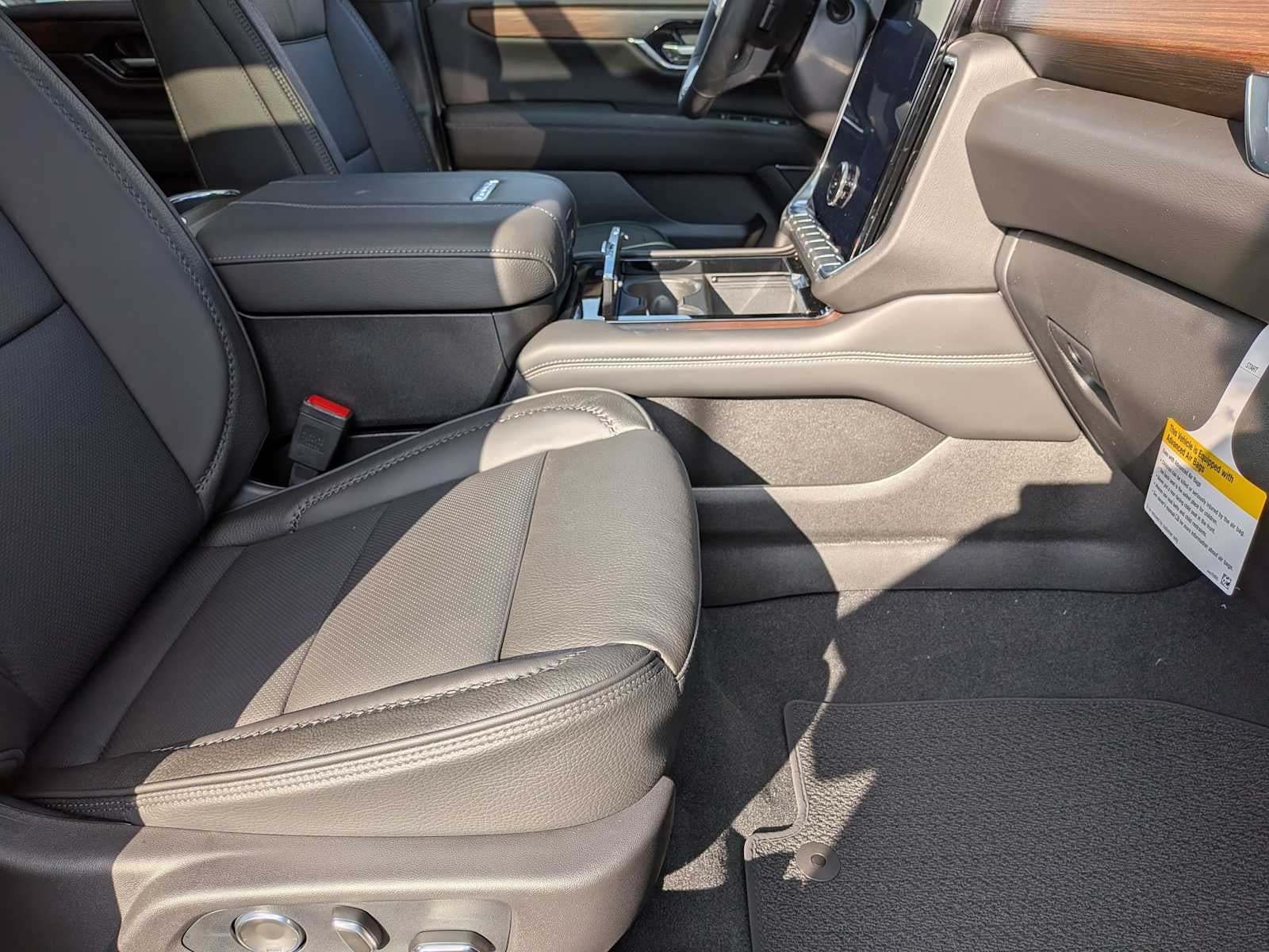 2027 GMC Yukon XL Denali Denali