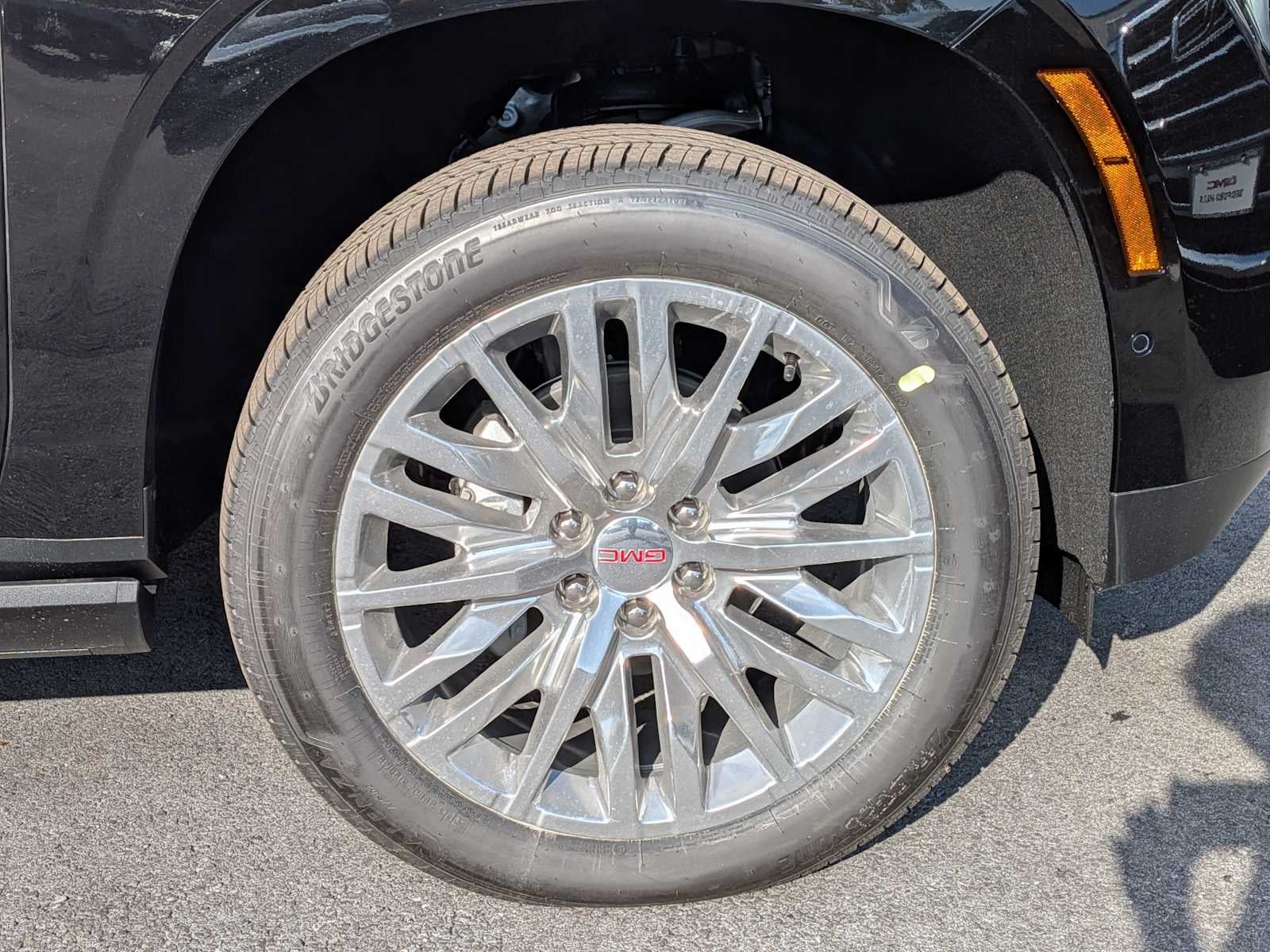 2027 GMC Yukon XL Denali - Photo 9
