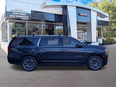 2023 GMC Yukon Denali Ultimate Denali Ultimate