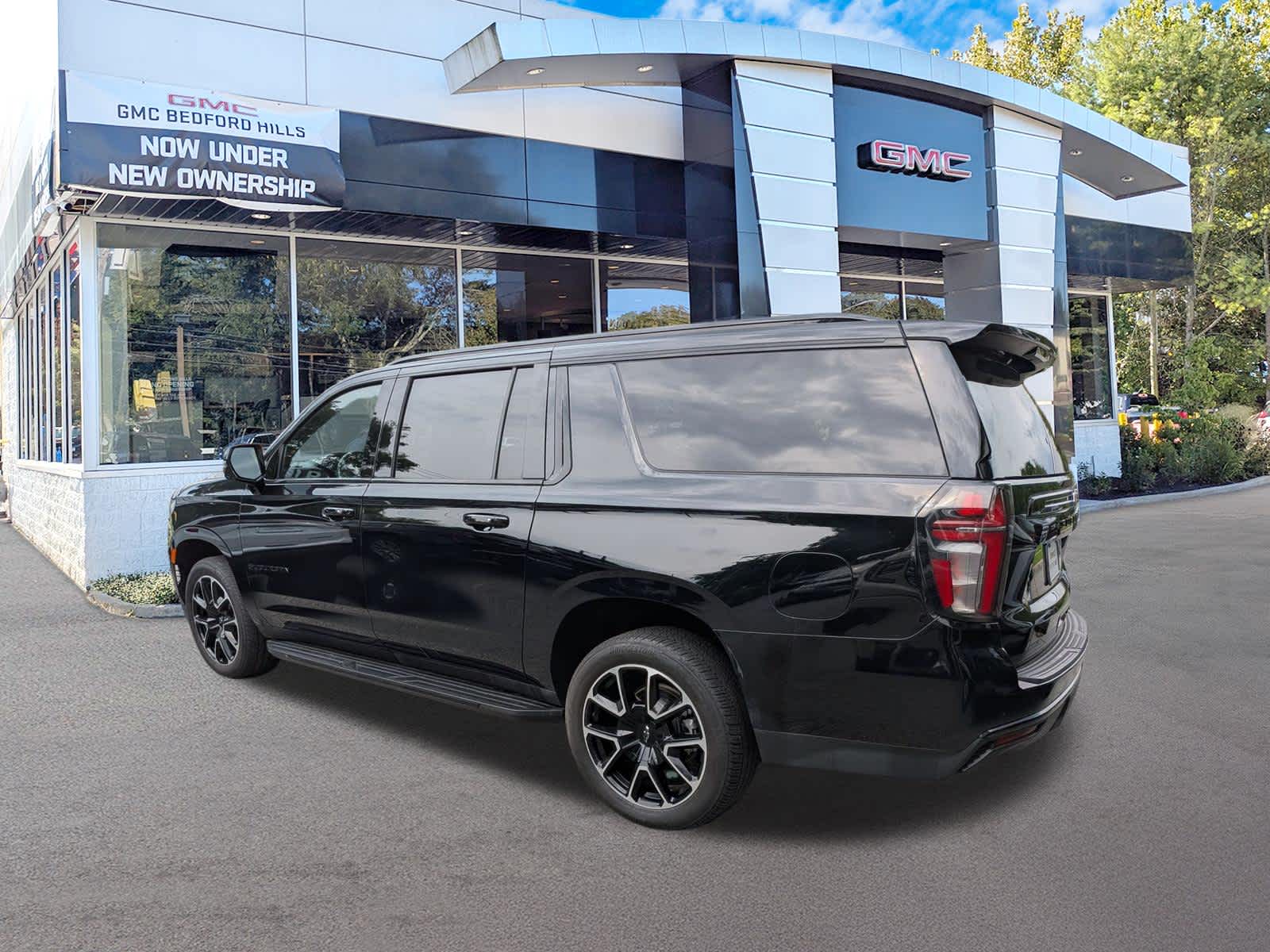 2024 Chevrolet Suburban RST