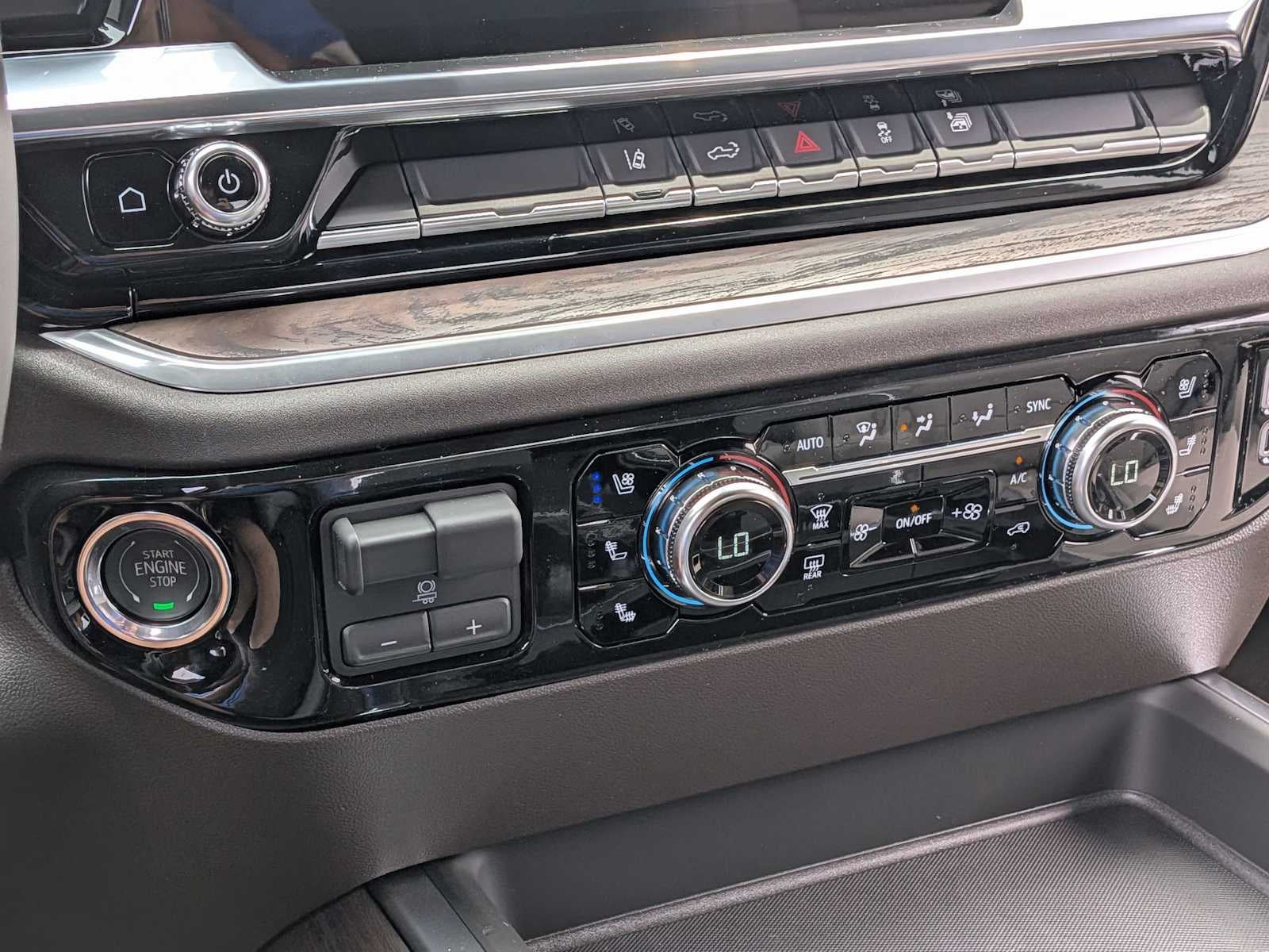 2026 GMC Sierra 2500HD SLT