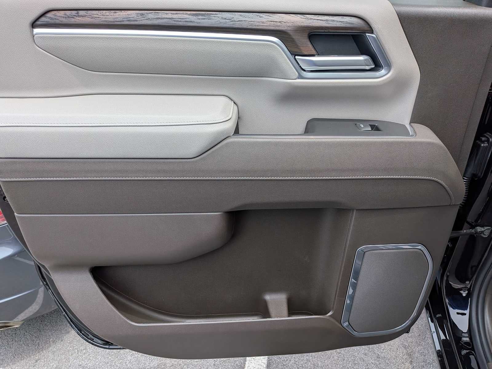 2026 GMC Sierra 2500HD SLT