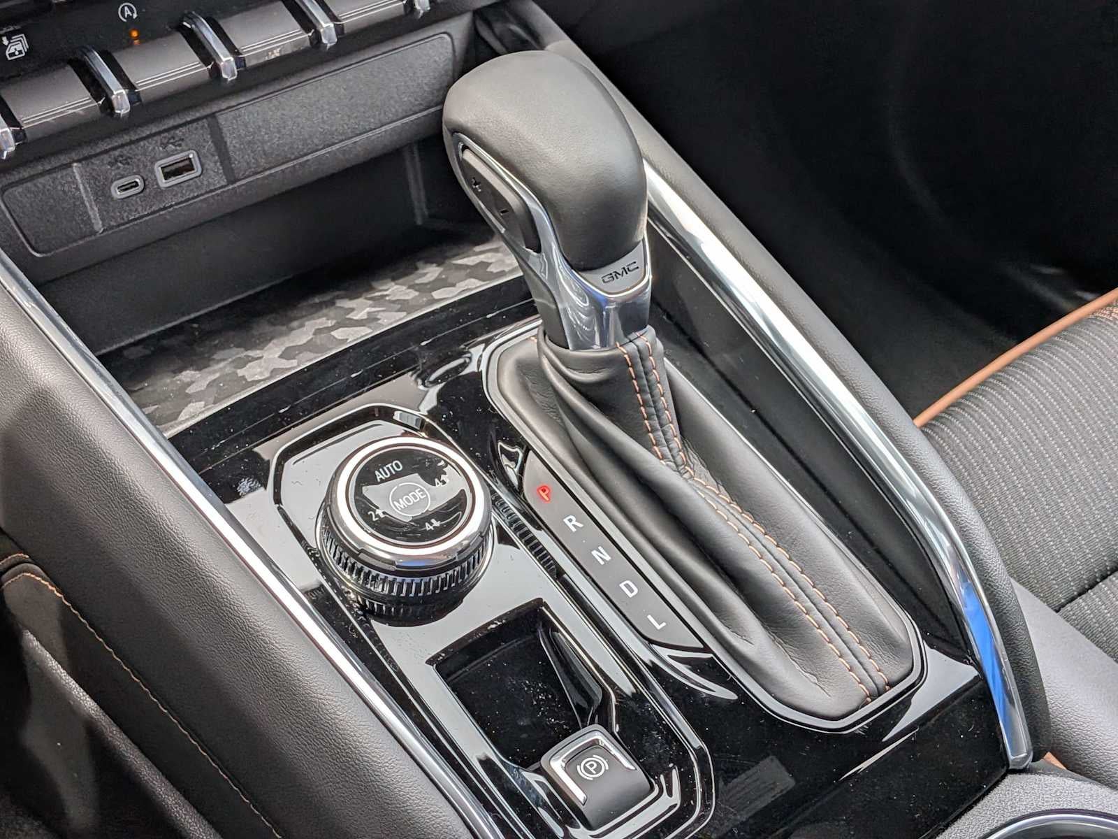 2026 GMC Canyon 4WD AT4