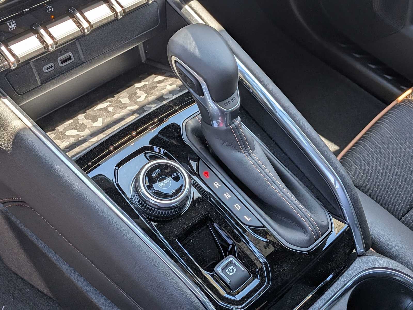 2026 GMC Canyon 4WD AT4