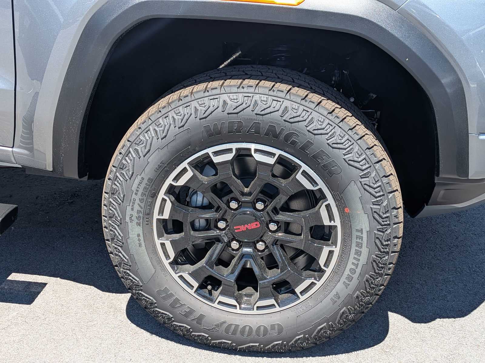 2026 GMC Canyon 4WD AT4