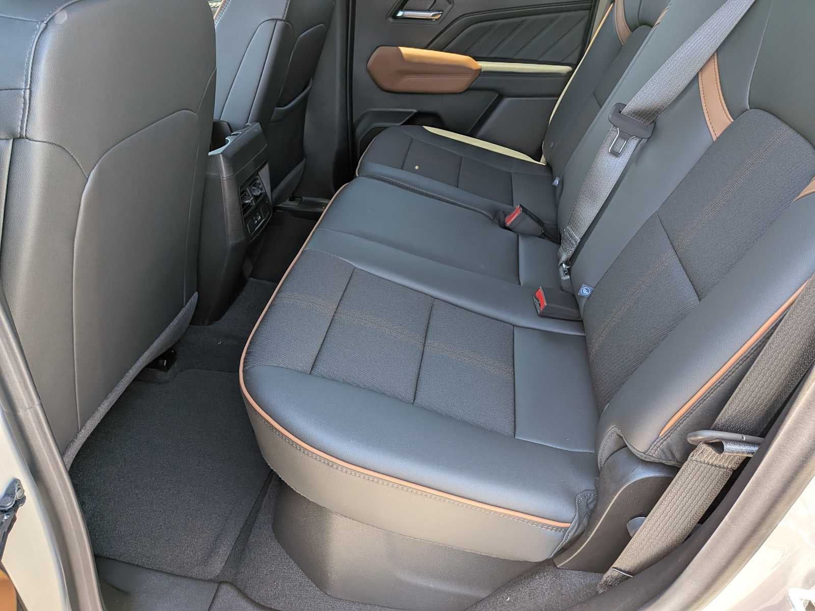 2026 GMC Canyon 4WD AT4