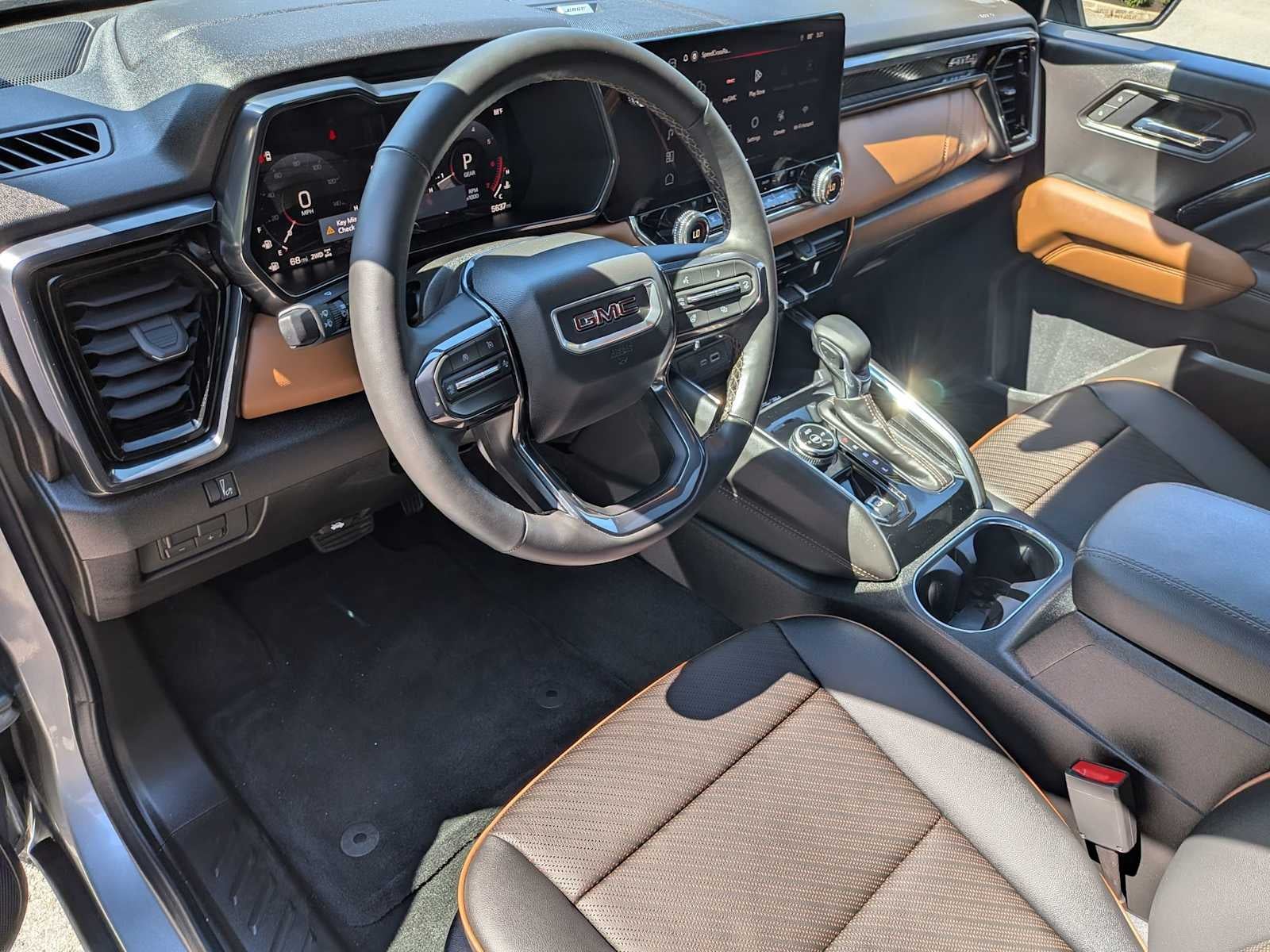 2026 GMC Canyon 4WD AT4