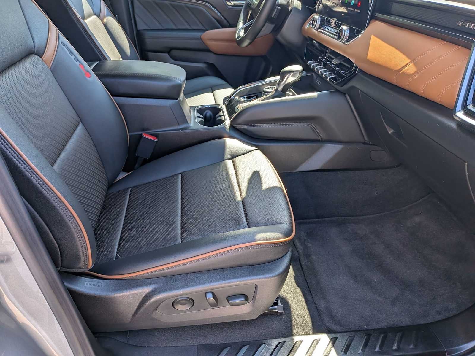 2026 GMC Canyon 4WD AT4