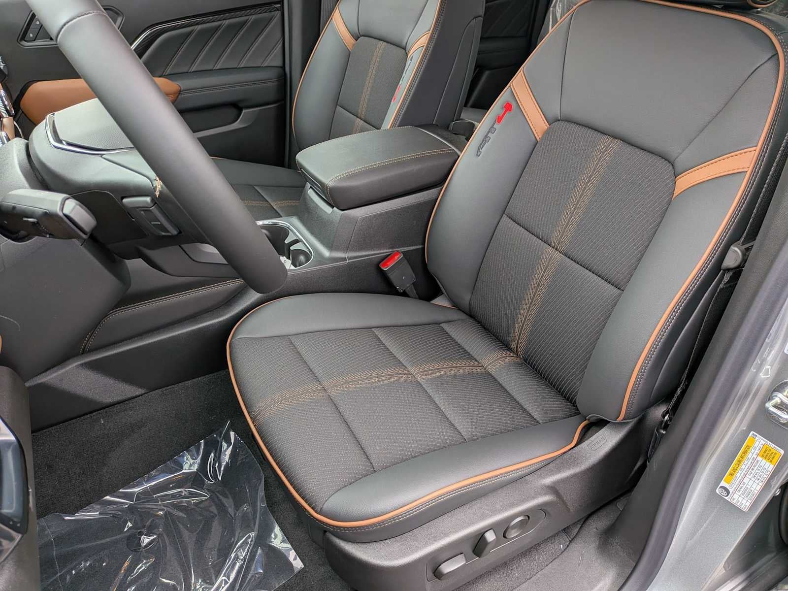 2026 GMC Canyon AT4 - Photo 12