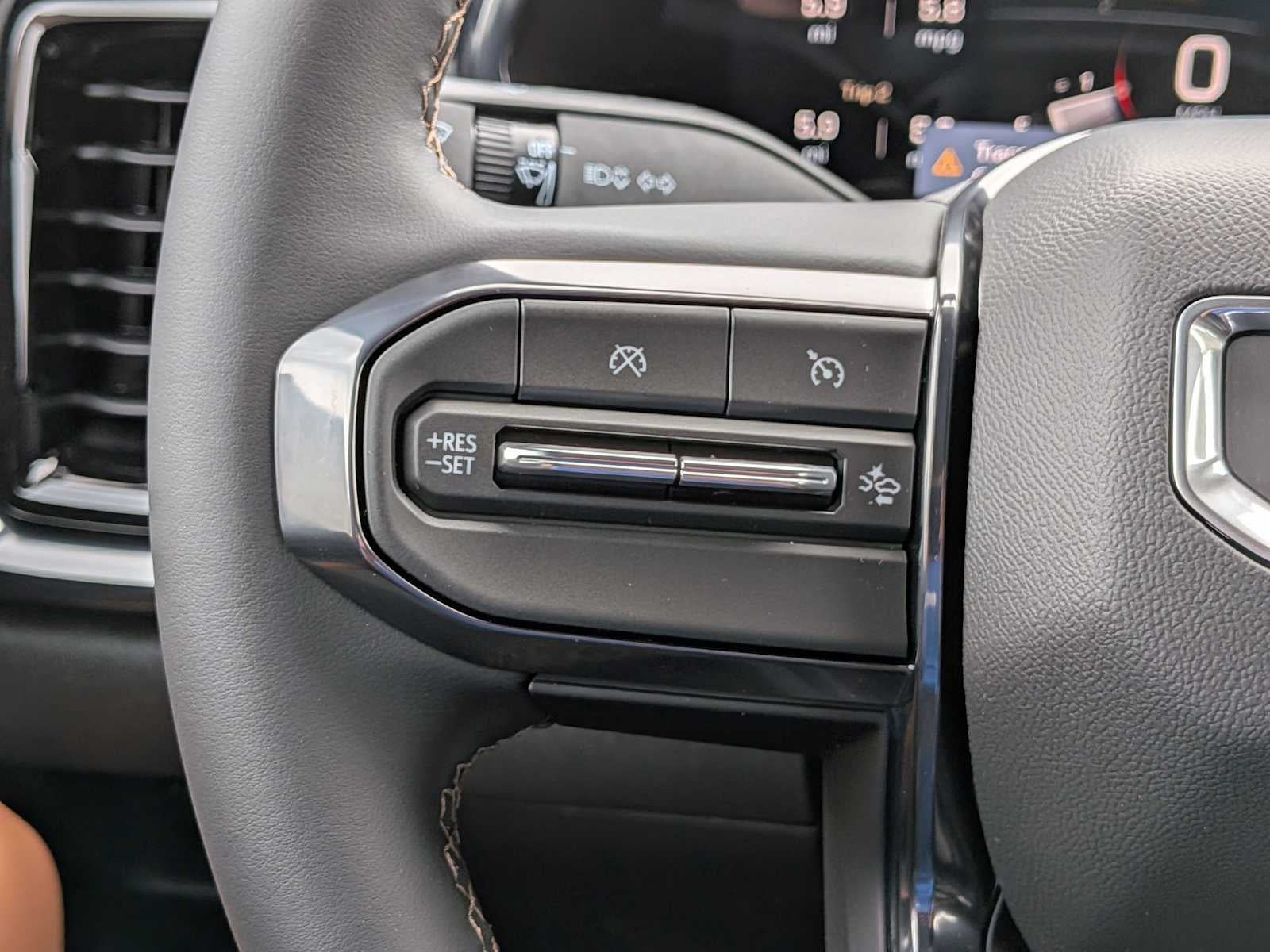 2026 GMC Canyon AT4 - Photo 16