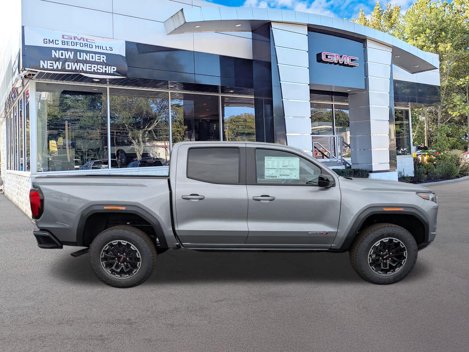 2026 GMC Canyon AT4 - Photo 2