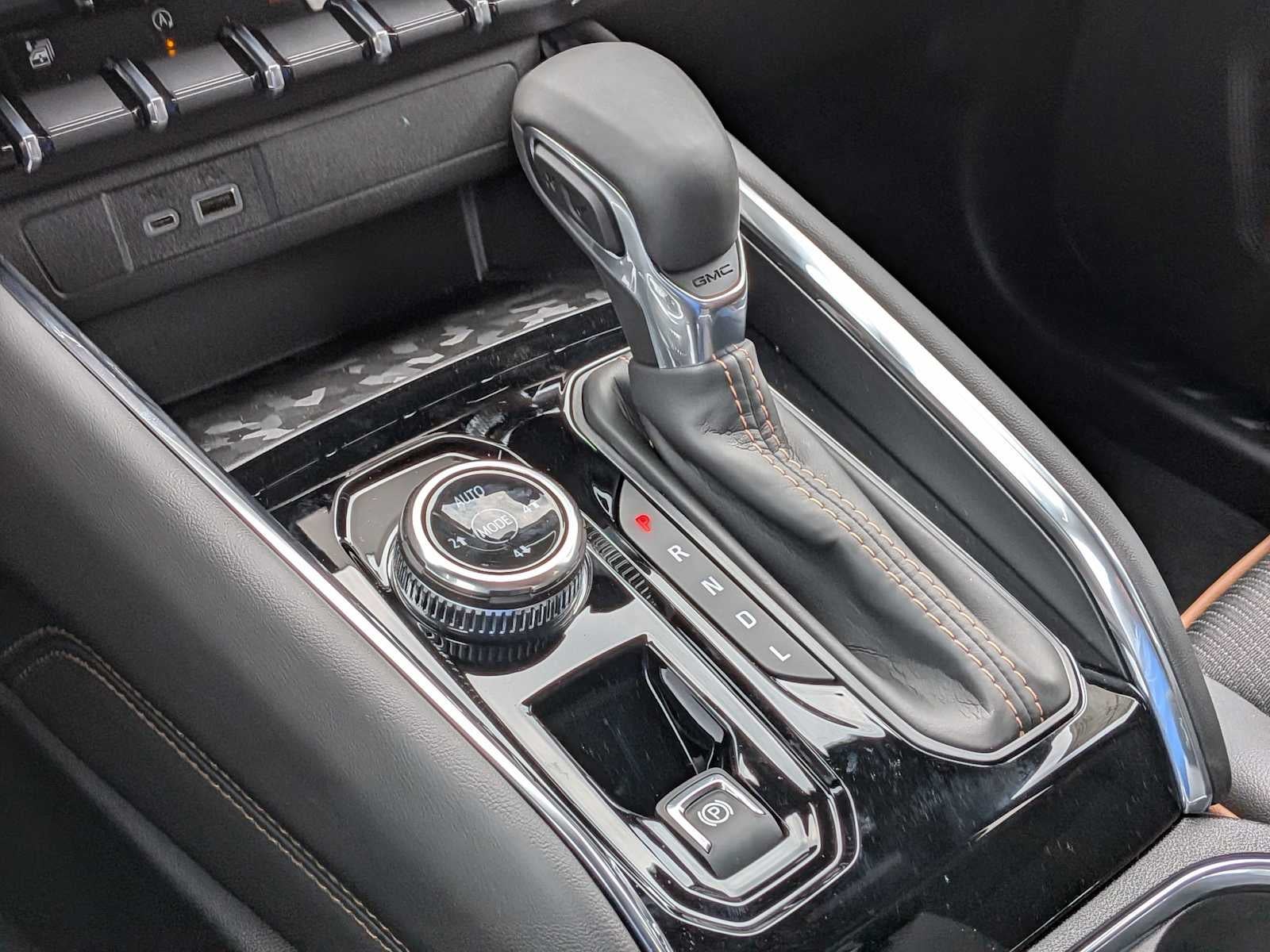 2026 GMC Canyon AT4 - Photo 20
